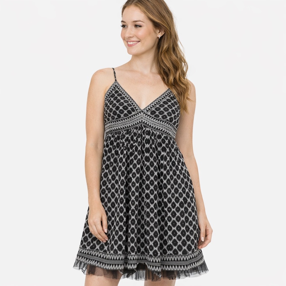 BCBG Max Azria silk black and white geo print dress mini balletcore valentines